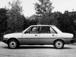 Peugeot 305 1977 года